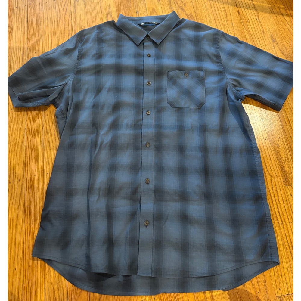 TravisMathew Mens XL Blue Black Plaid Short Sleeve Button Down Shirt Golf Casual
